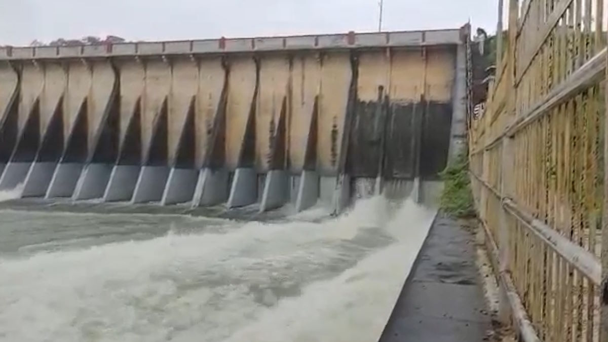 लगातार बारिश का असर: एशिया के एकमात्र सायफन डैम के गेट खुले, गंगरेल बांध में 90% से ज्यादा जलभराव