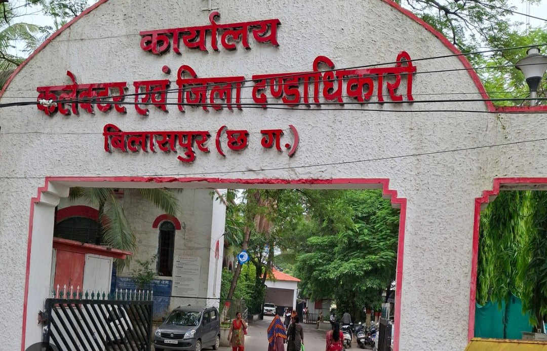 प्रतिबंधित एक्सोटिक मांगूर मछली के विक्रय पर कार्रवाई* 