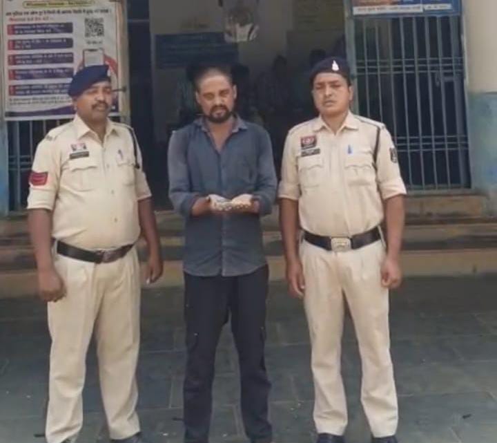  *चोरी के तीन प्रकरणों का खुलासा।*